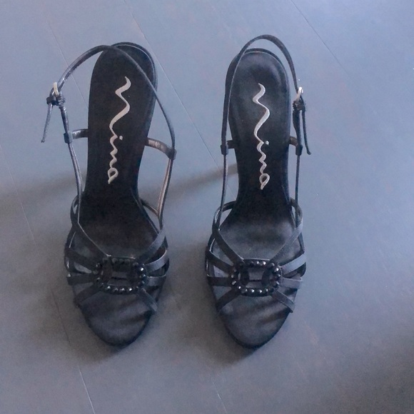 Black Luster Heel by Nina - Picture 1 of 4